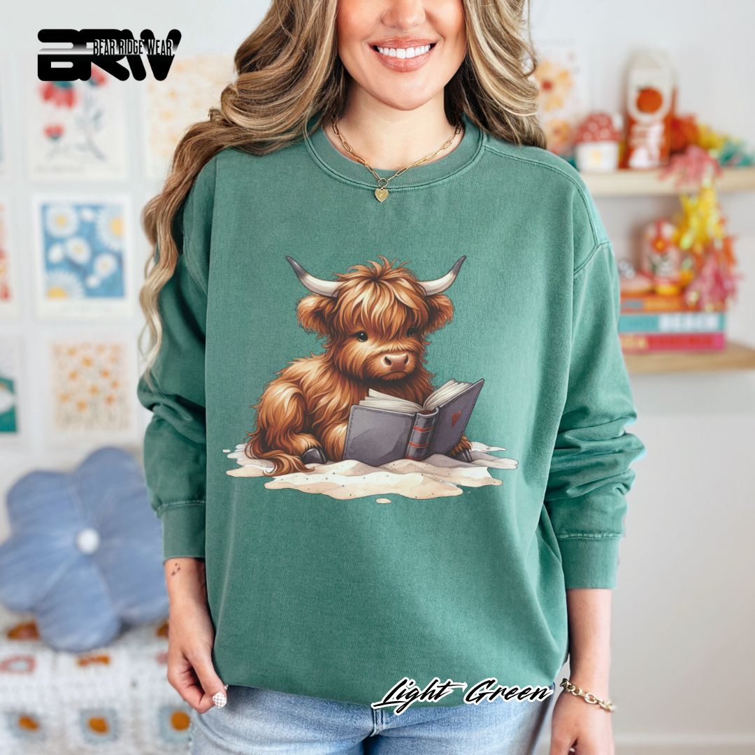 'Highland Cow-Beach-Book' Summer Long Sleeve Tee