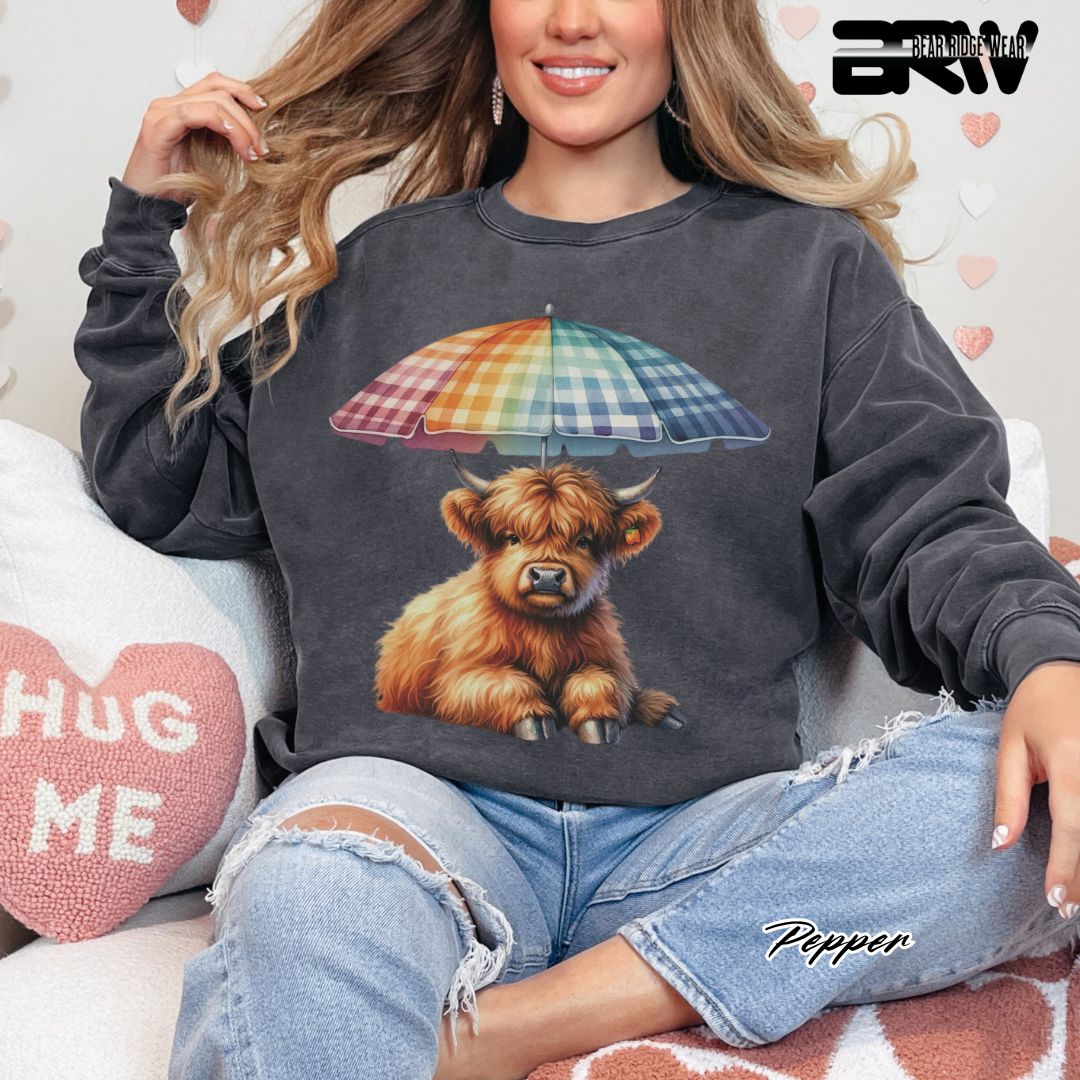 'Highland Cow-Umbrella' Summer Long Sleeve Tee