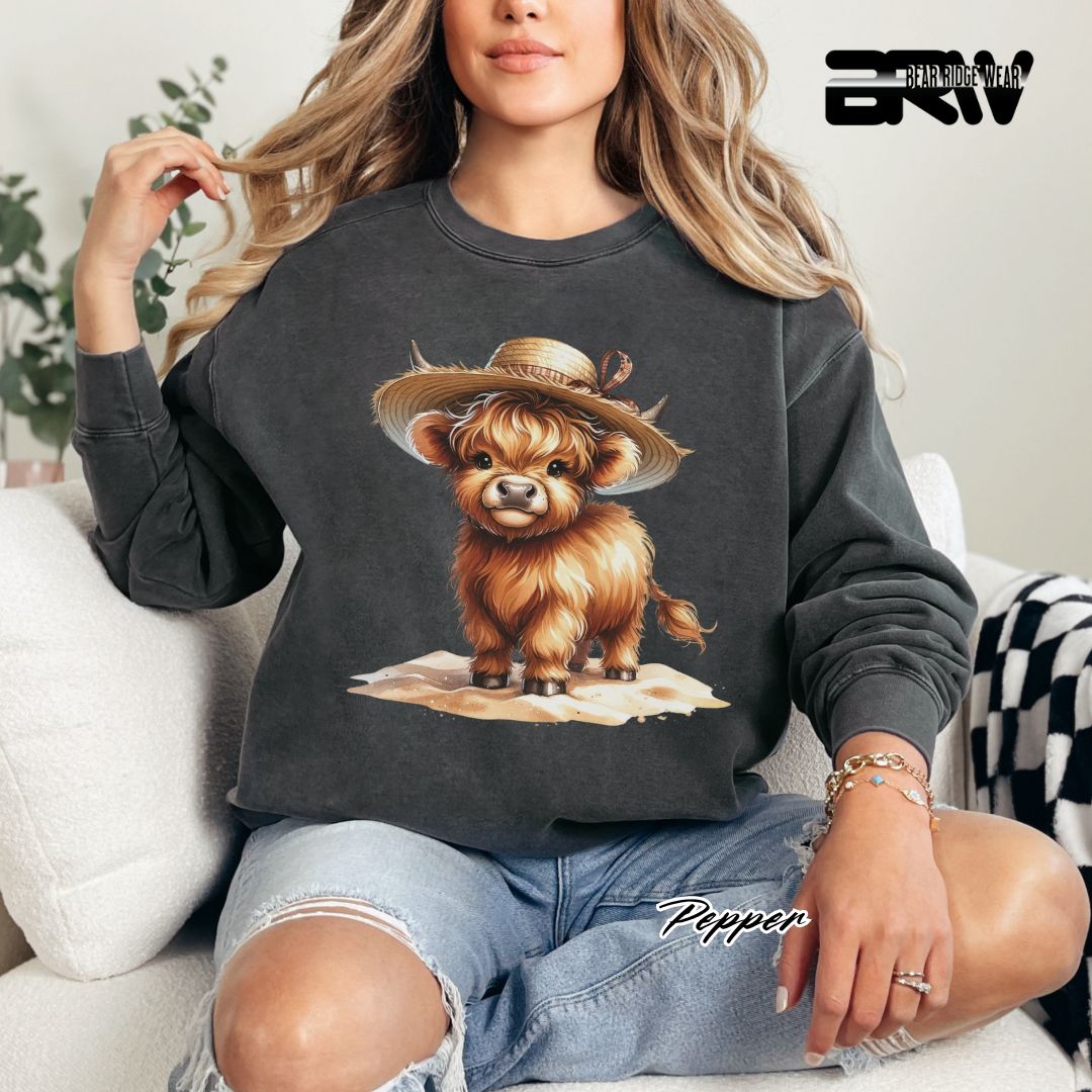 'Highland Cow-Sun Hat' Summer Long Sleeve Tee