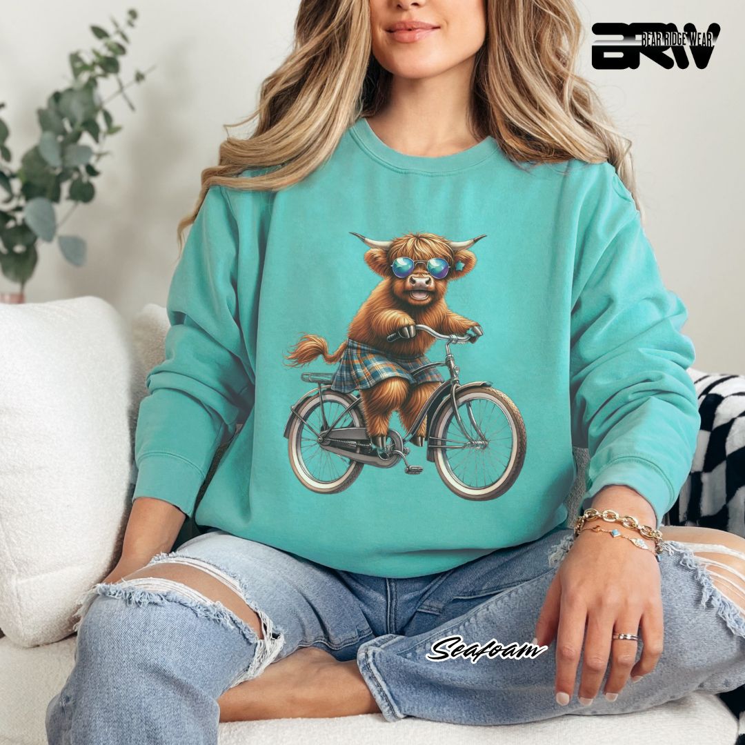 'Highland Cow-Bicycle' Summer Crewneck Sweatshirt