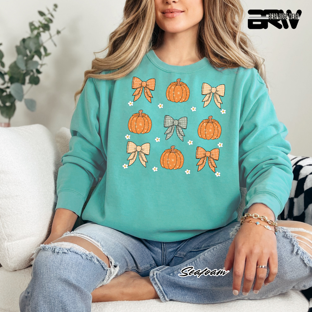 'Pumpkins and bows' Fall Long Sleeve Tee