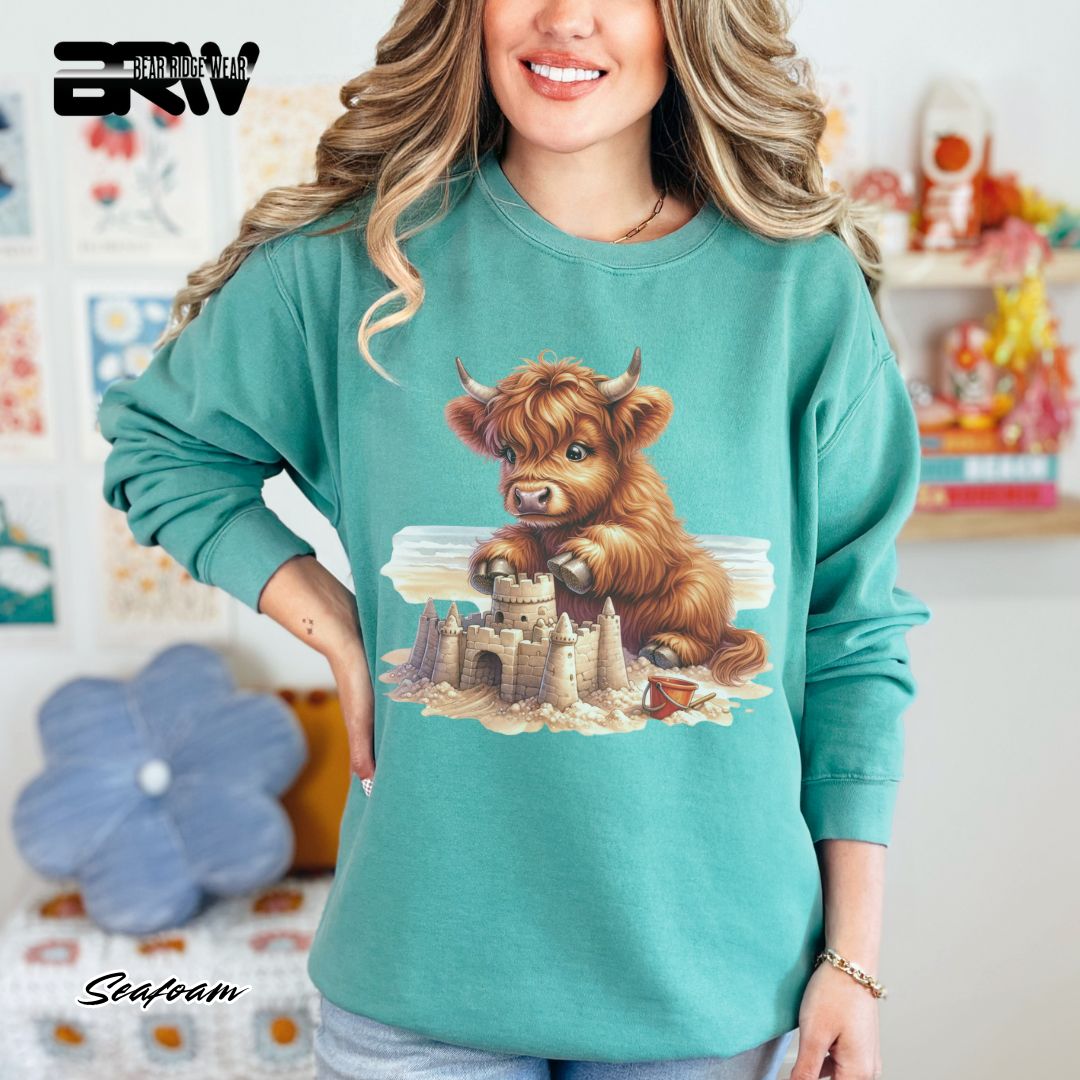 'Highland Cow-Sandcastle' Summer Long Sleeve Tee