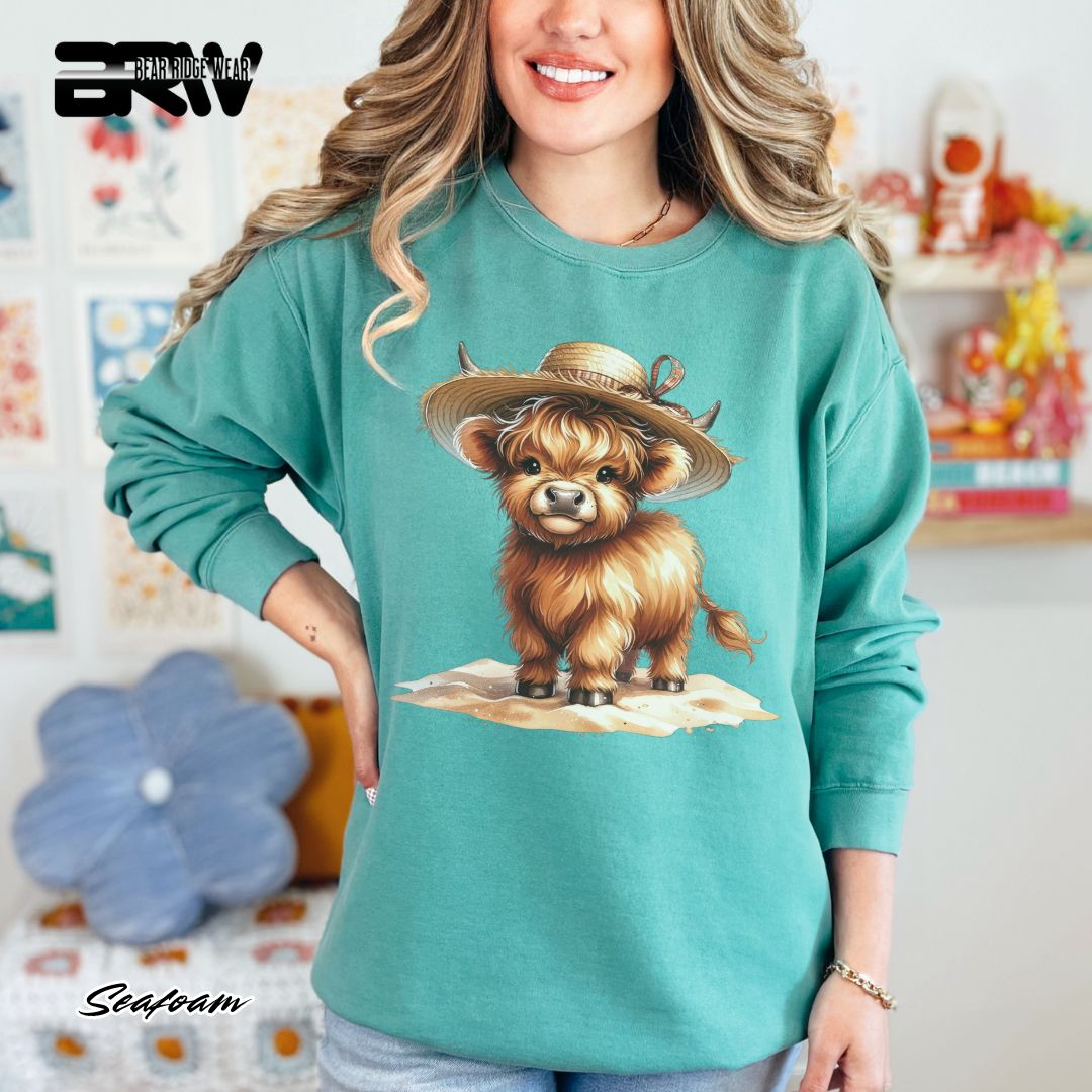 'Highland Cow-Sun Hat' Summer Long Sleeve Tee