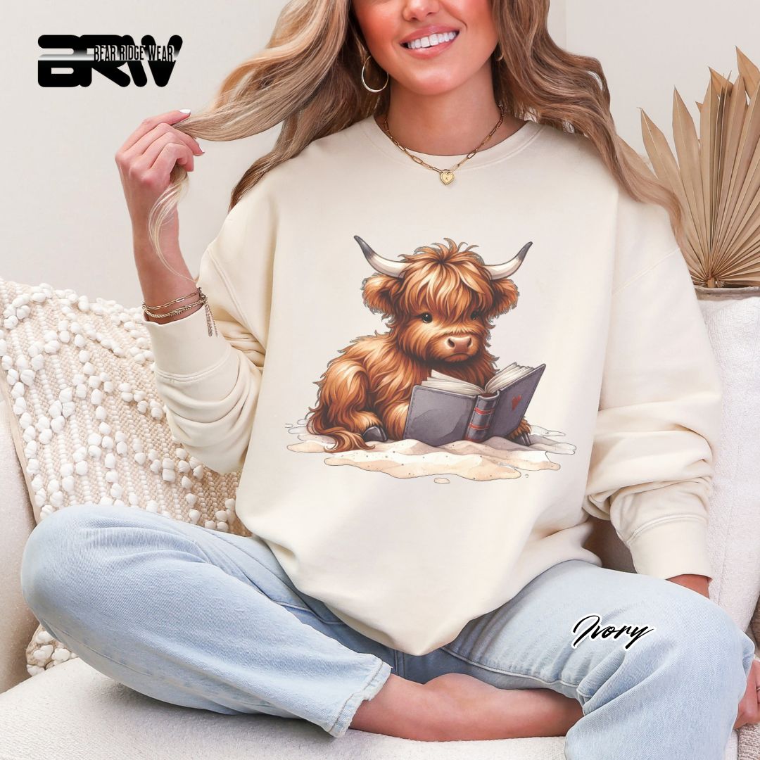 'Highland Cow-Beach-Book' Summer Long Sleeve Tee