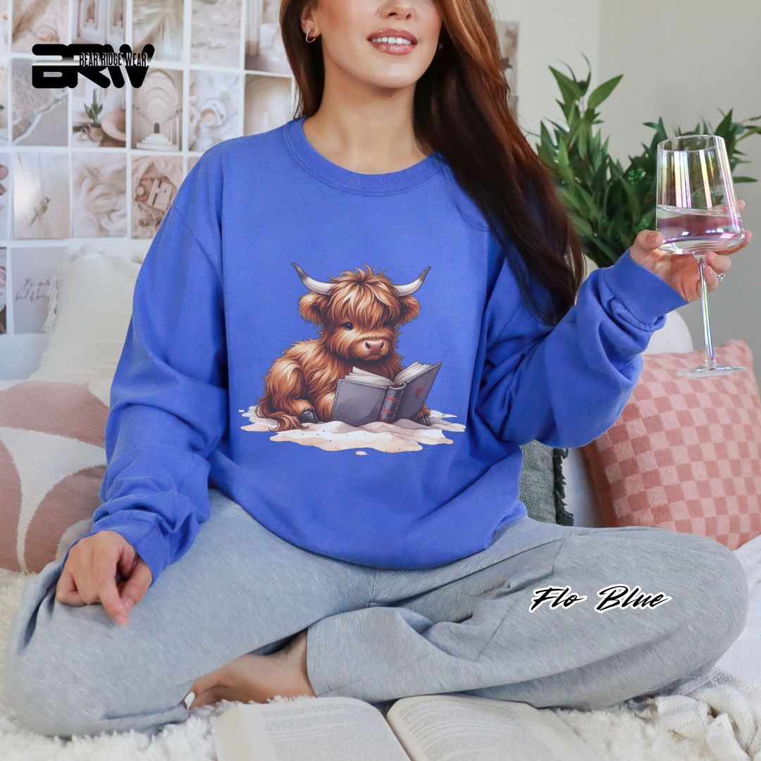'Highland Cow Beach-Book' Summer Long Sleeve Tee