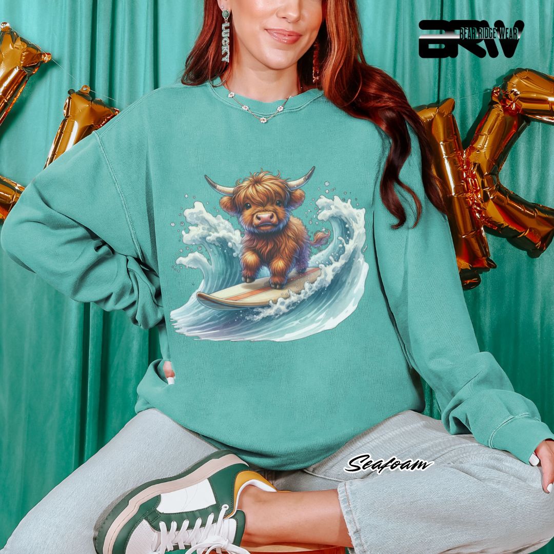'Highland Cow-Surfing' Summer Crewneck Sweatshirt