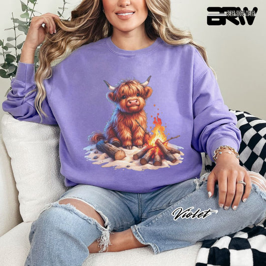 'Highland Cow-Bonfire' Black Summer Crewneck Sweatshirt