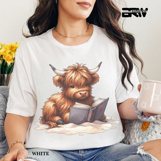 'Highland Cow-Beach-Book' 3 Summer Tee