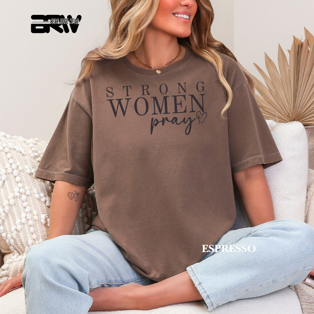 'Strong Women Pray' Faith Tee