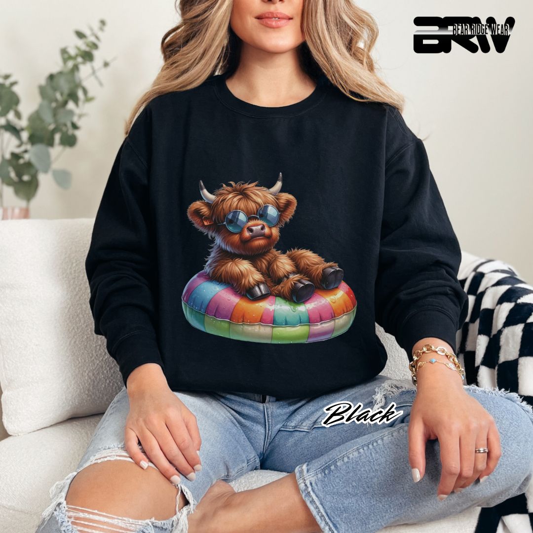 'Highland Cow-Float-Sunglasses' Summer Crewneck Sweatshirt