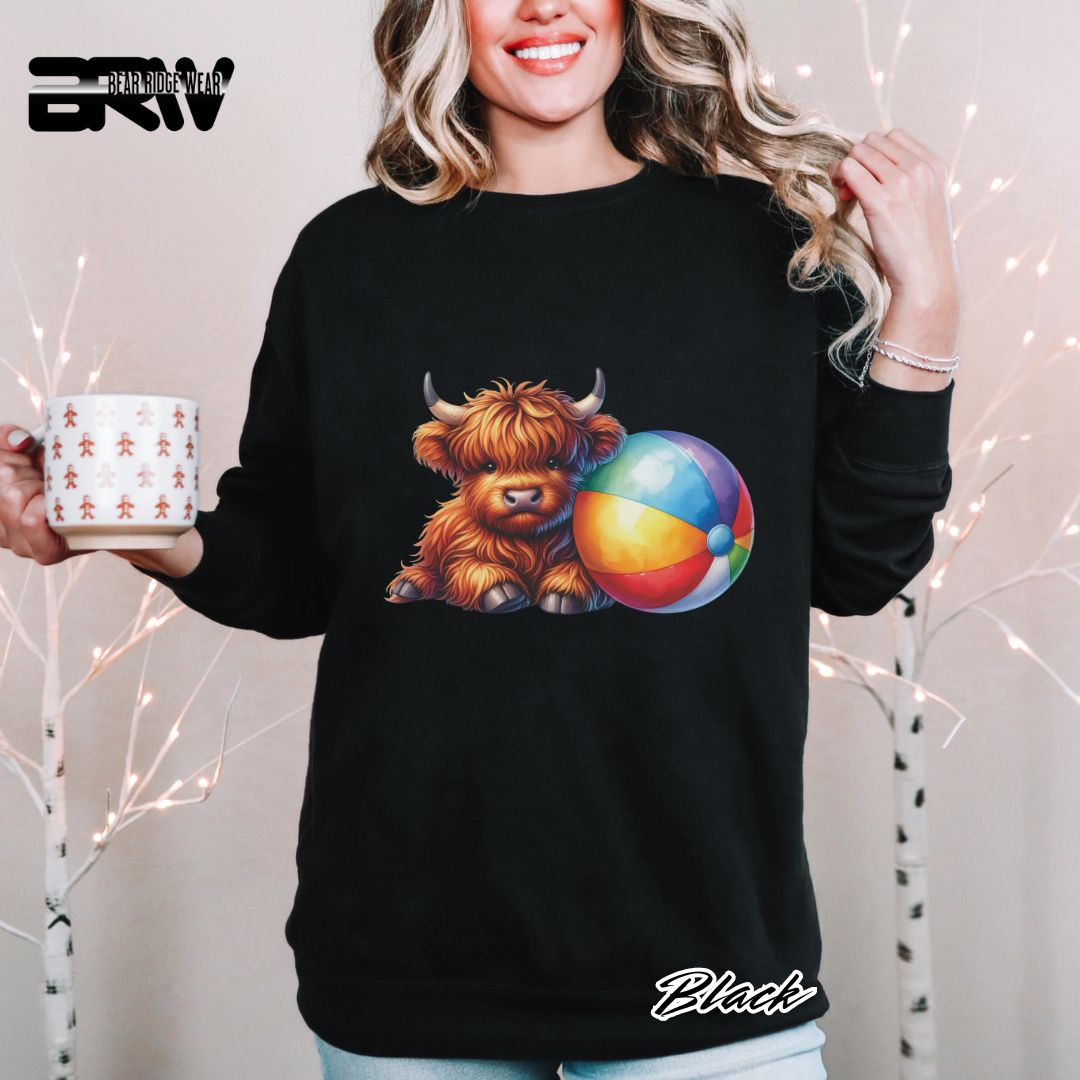 'Highland Cow-Beachball' Summer Crewneck Sweatshirt